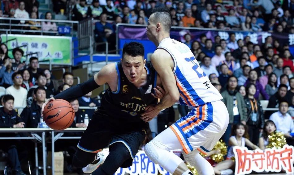  不莱梅进攻端全面开花主场横扫升班马